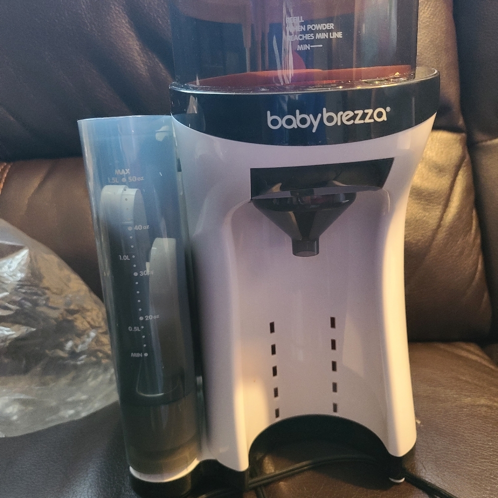 Baby Brezza Formula Pro